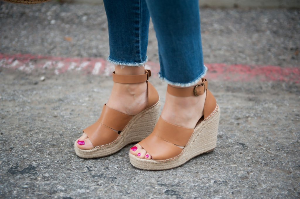 cognac wedges and best jeans for summer 2018